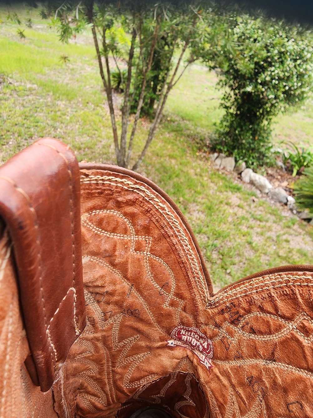 Women's Tan Leather Western Heeled Boots  Size 6-7. - Picture 11 of 16